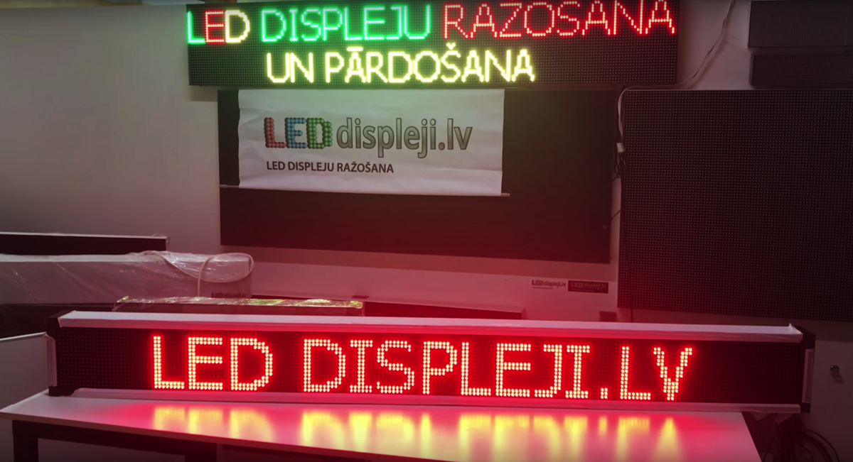 LED skrējošā rinda, 229cm x 21cm, sarkanā krāsā - LEDdispleji.lv