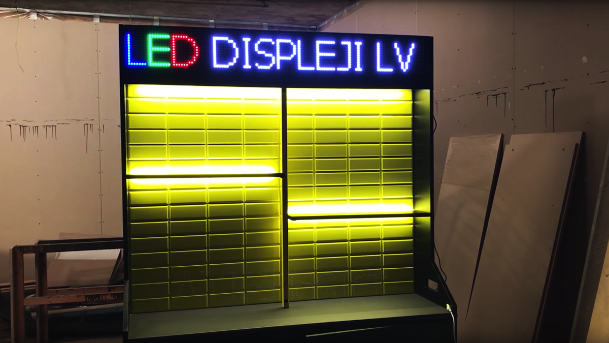 LED skrējošā rinda, 229cm x 37cm, pilnkrāsainā - LEDdispleji.lv