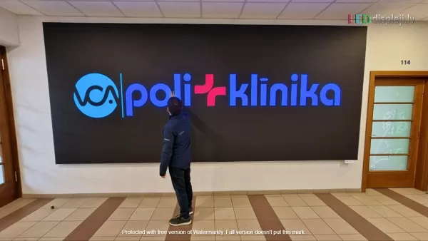 Pulss-5, poliklīnika Lāčplēša iela 38, Rīga.  Digitālā informacijas tablo